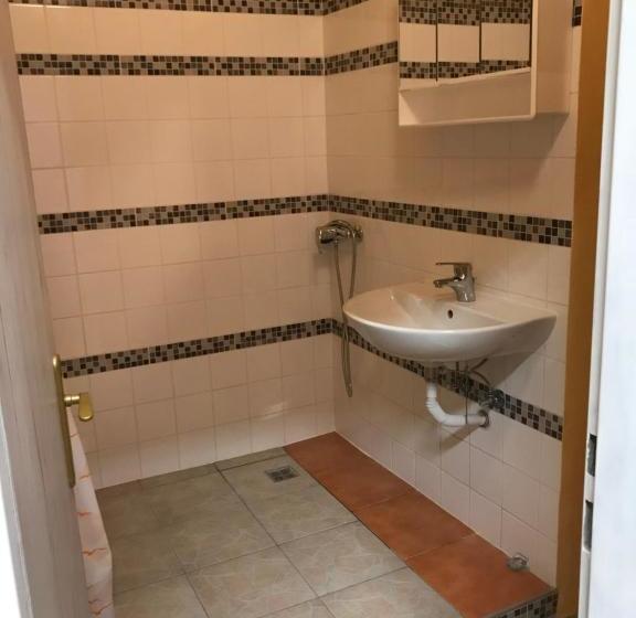 پانسیون Apartments Liberty House