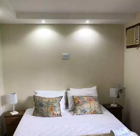 ユースホステル Pousada Quinta Dos Doges