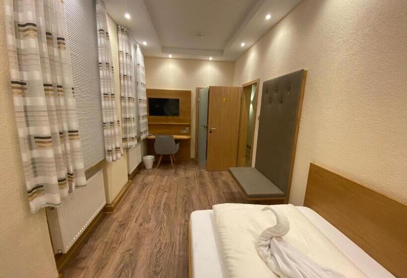 Общежитие Zur Krone Leimen