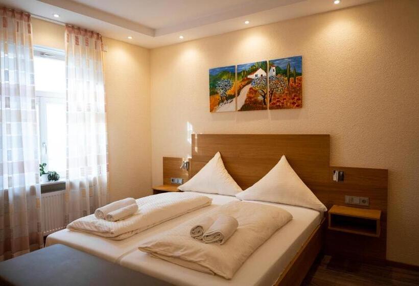 Общежитие Zur Krone Leimen