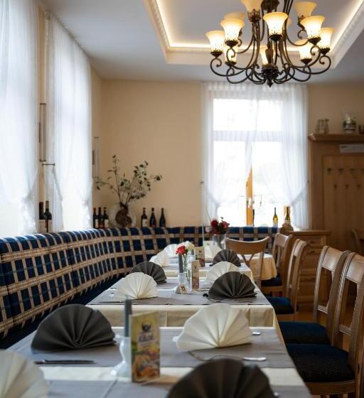 Общежитие Zur Krone Leimen