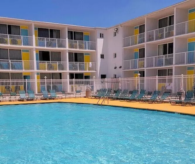 モーテル Kokomo Suites