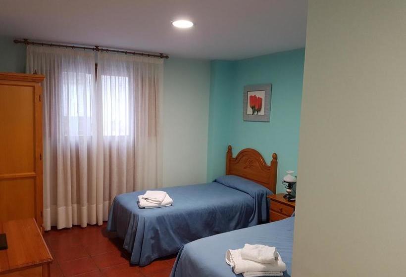 פנסיון Hostal Itxaso Enea