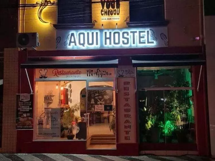 Pousada   Aqui Hostel