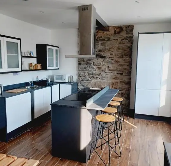 Voyage Hostel Ensuite Family Rooms With Shared Kitchen