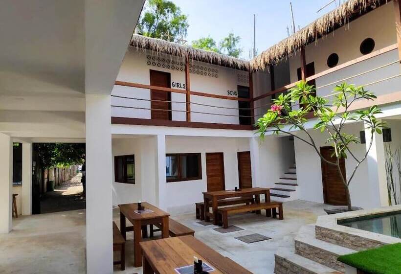 ユースホステル Gili Pirates Dive & Bnb