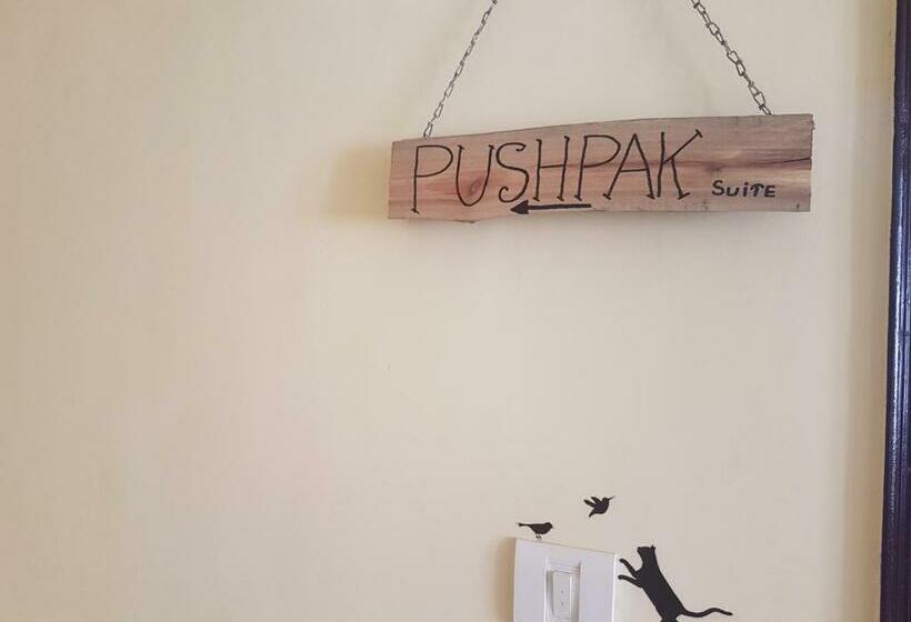 Bed and Breakfast Ekaant Homes