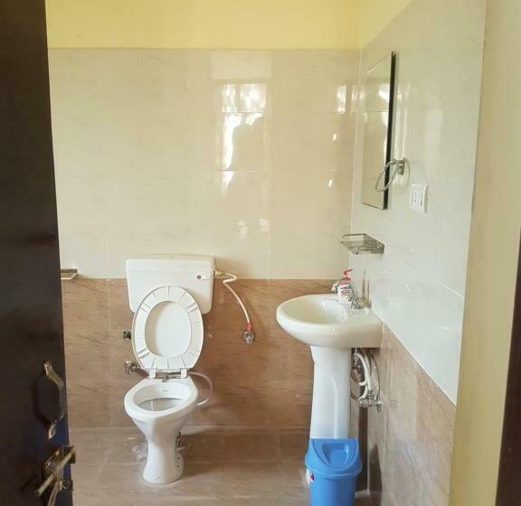 Bed and Breakfast Ekaant Homes