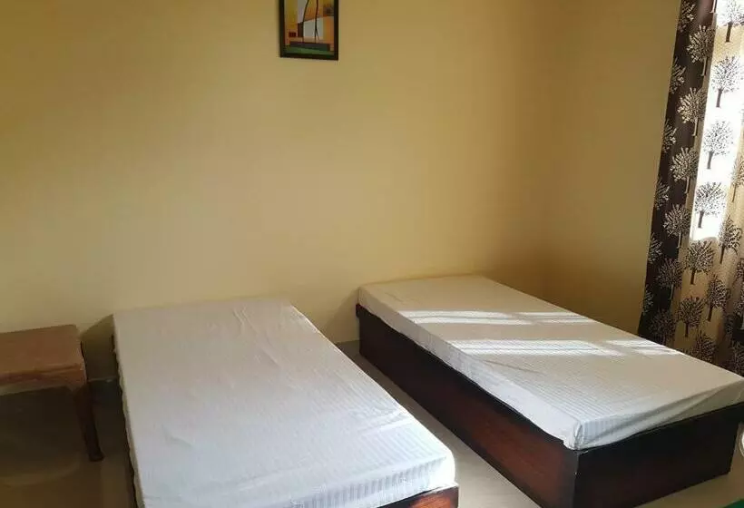 Aamiaismajoitus (B&B) Ekaant Homes