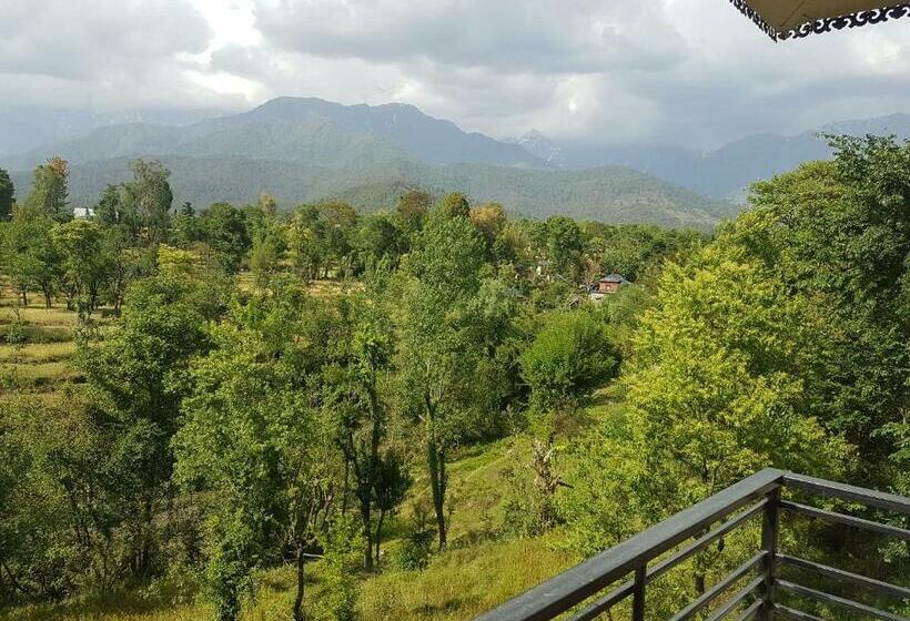 Bed and Breakfast Ekaant Homes