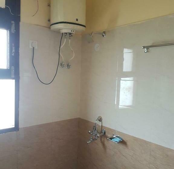 Bed and Breakfast Ekaant Homes