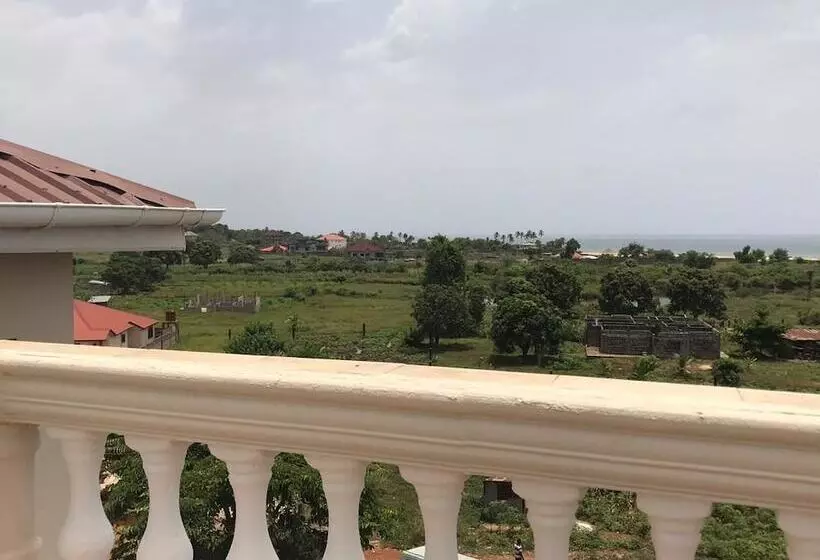 تختخواب و صبحانه Ishmajoso Lodge