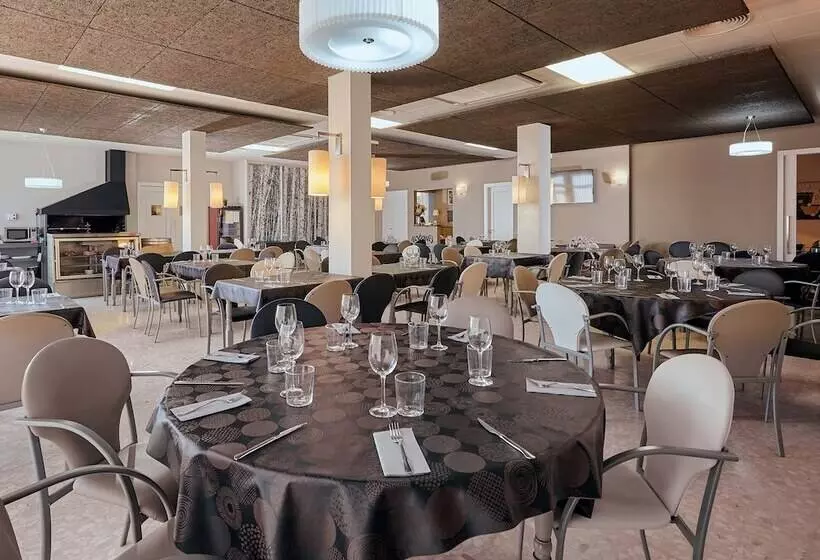 ホテル Hostal Nobadis