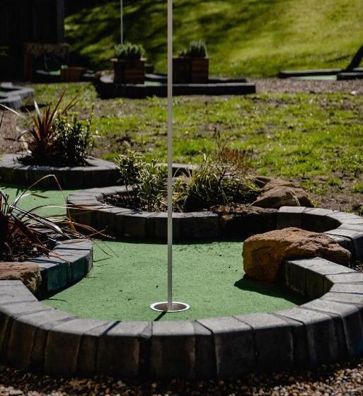 هتل The Venue Serviced Apartments