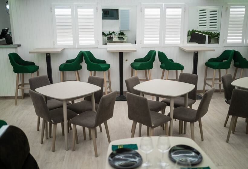 ホテル Thr Center