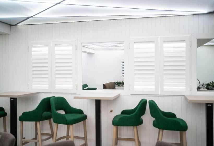 ホテル Thr Center