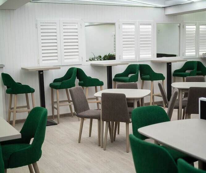 ホテル Thr Center