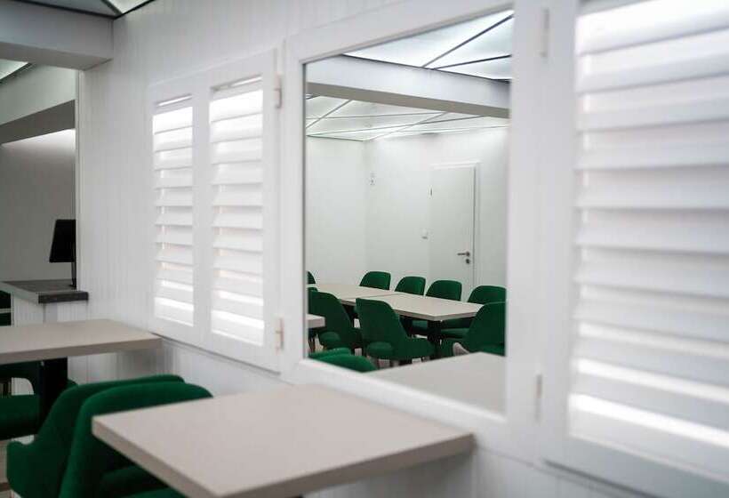 ホテル Thr Center