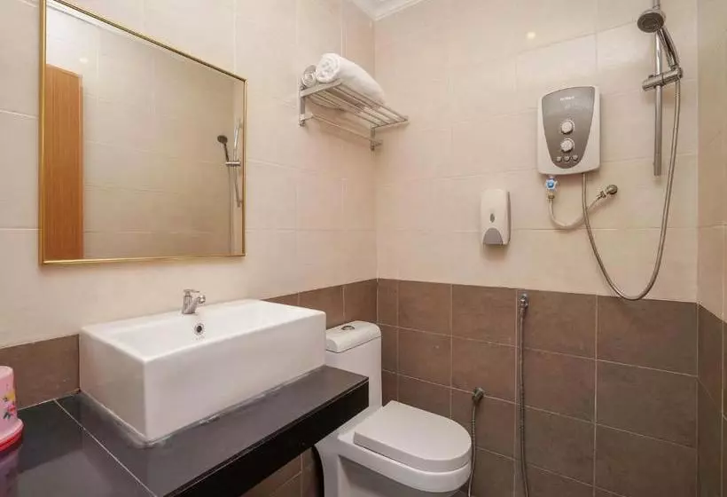 Oyo 1043 Get Inn Hotel Sendayan