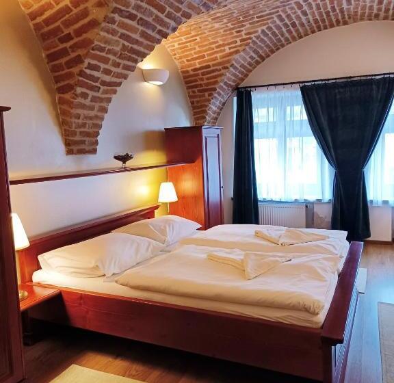 膳宿费 Penzión Pod Kláštorom