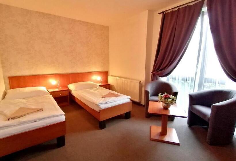 膳宿费 Penzión Pod Kláštorom