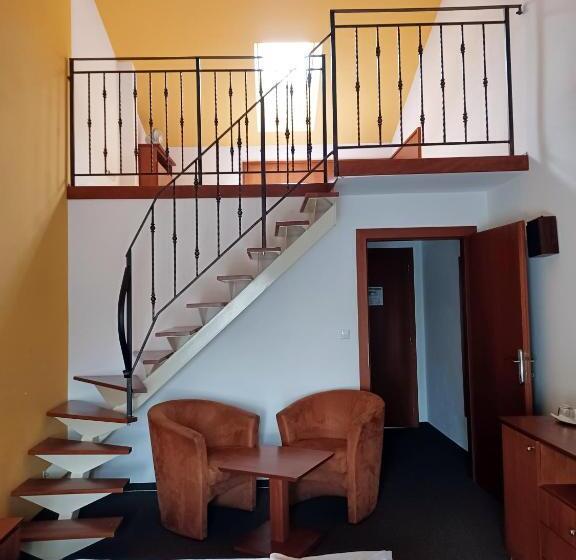 膳宿费 Penzión Pod Kláštorom