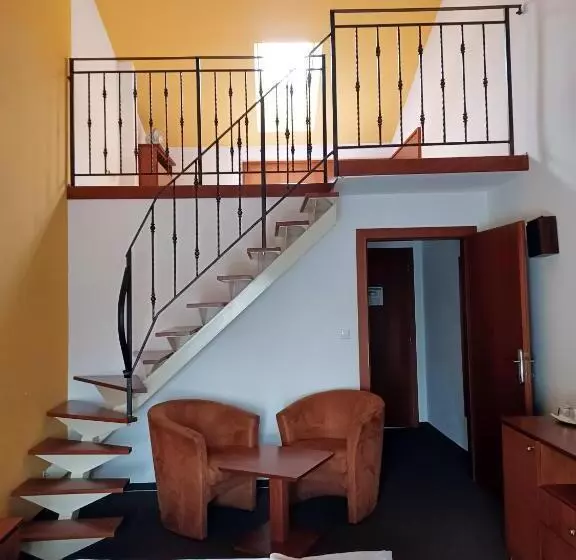 Majatalo Penzión Pod Kláštorom