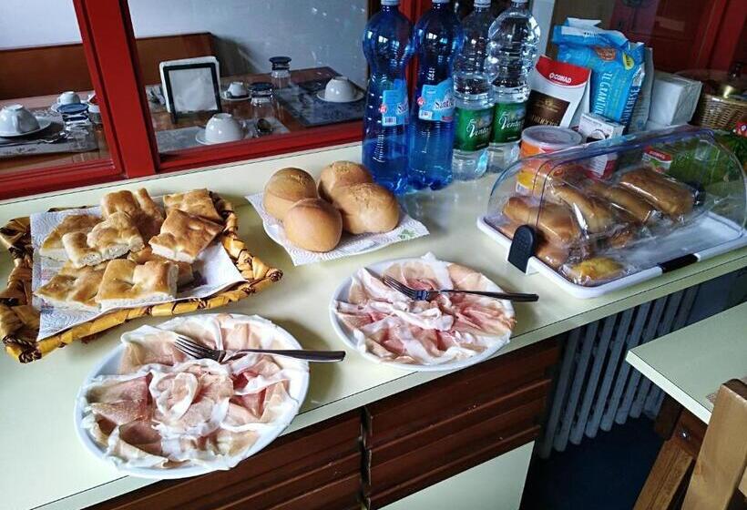 هتل Agriturismo I Quercioli