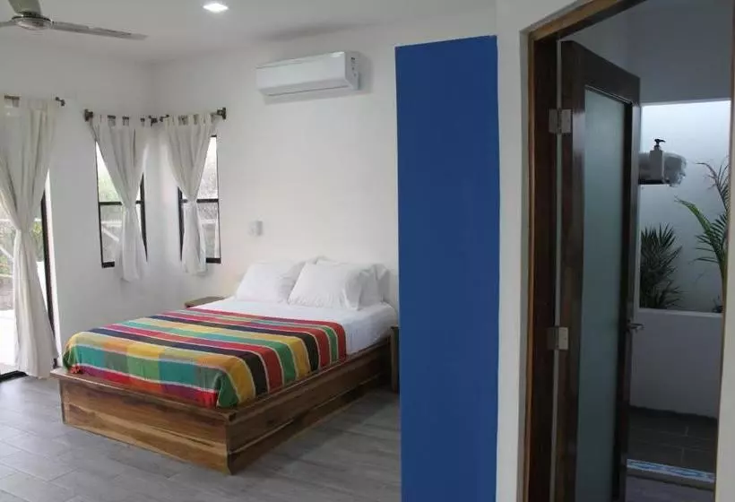هتل Costa Oeste