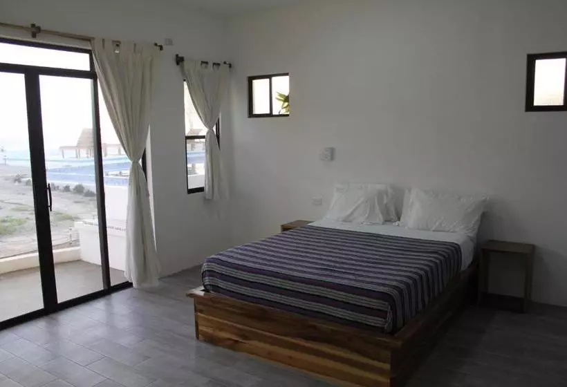 هتل Costa Oeste