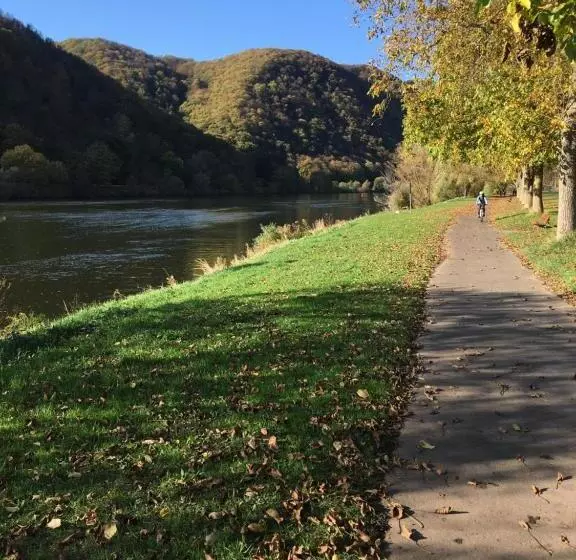 Hotelli Ferienpension Bei Stenze