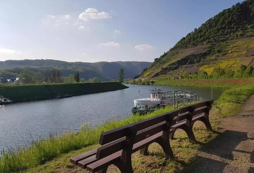Hotelli Ferienpension Bei Stenze
