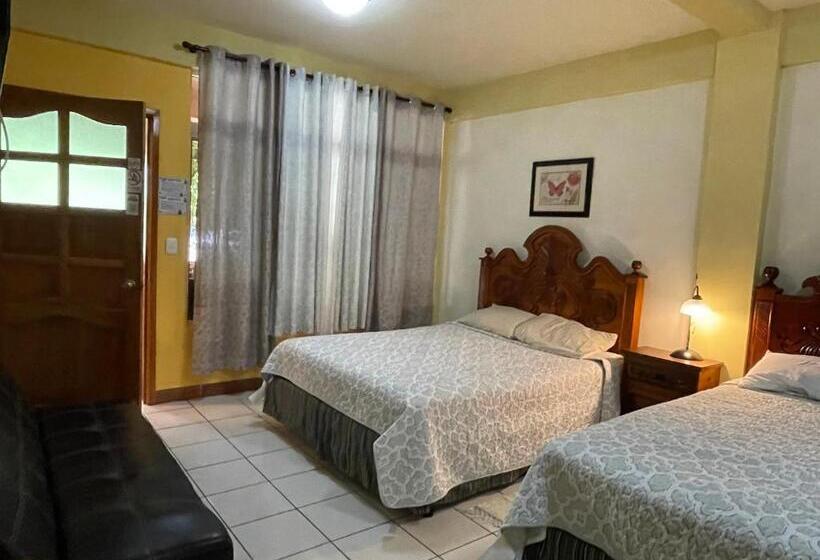 هتل Villas Jabel Tinamit