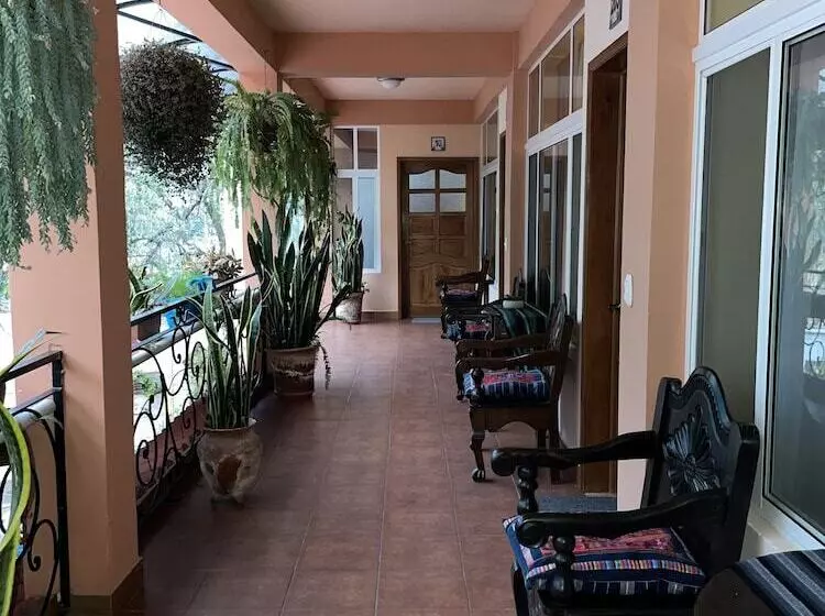 هتل Villas Jabel Tinamit