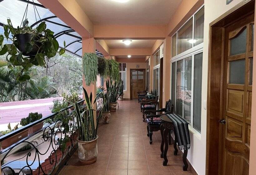 هتل Villas Jabel Tinamit