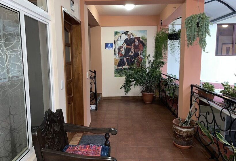 هتل Villas Jabel Tinamit