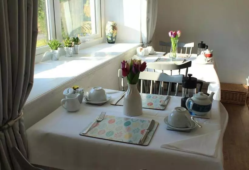 Lundie View B & B