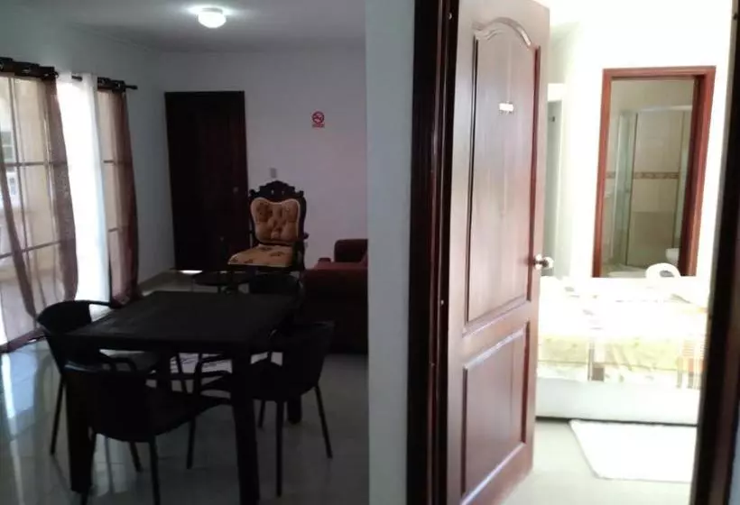 ペンション Shared Shared Room