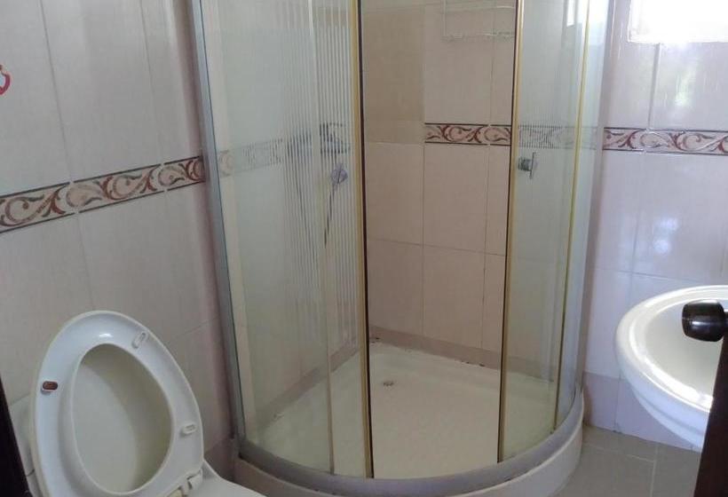 پانسیون Shared Shared Room