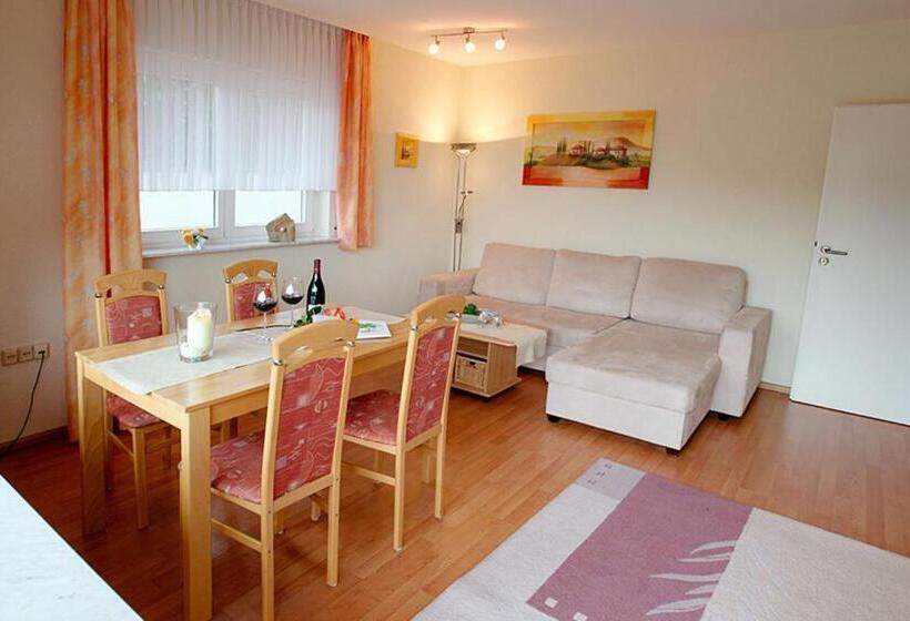 ベッドアンドブレックファースト Pension Bergterrasse