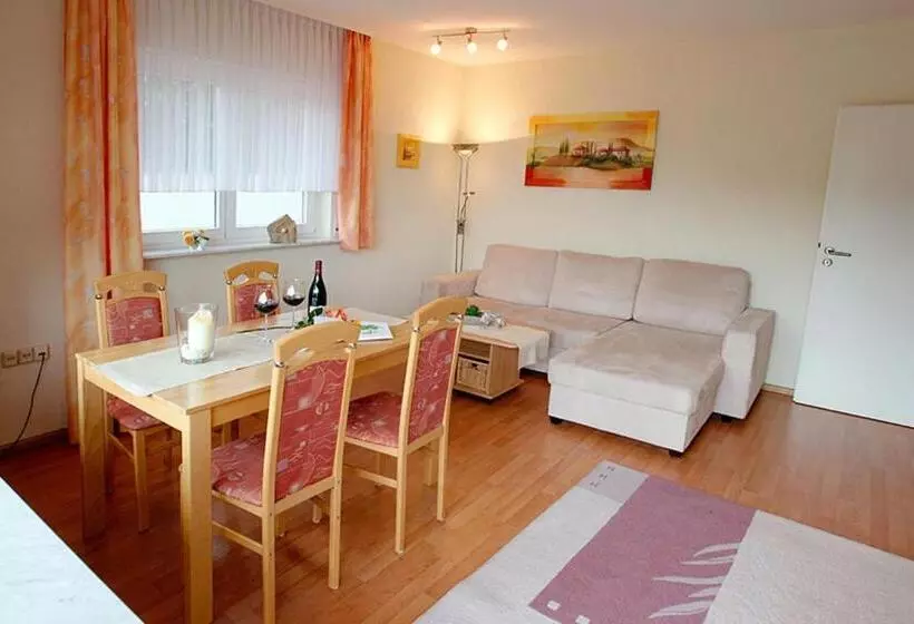 Aamiaismajoitus (B&B) Pension Bergterrasse