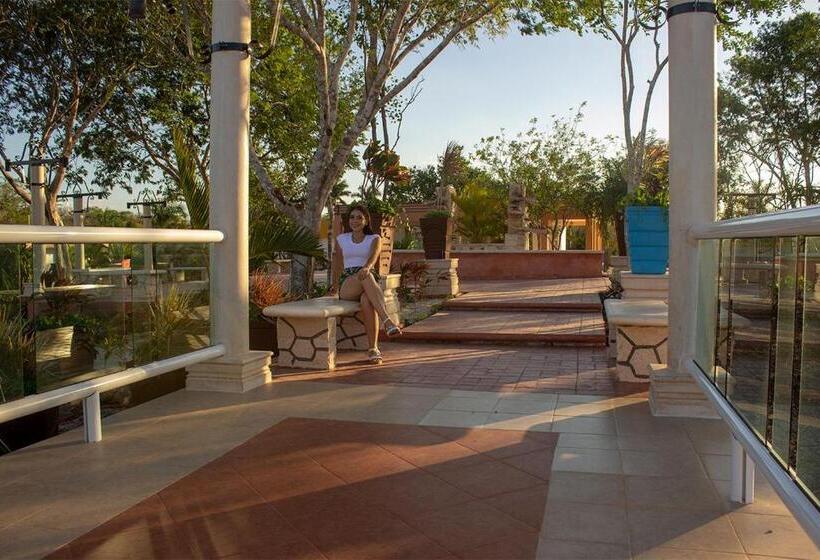 Отель Real Zaci