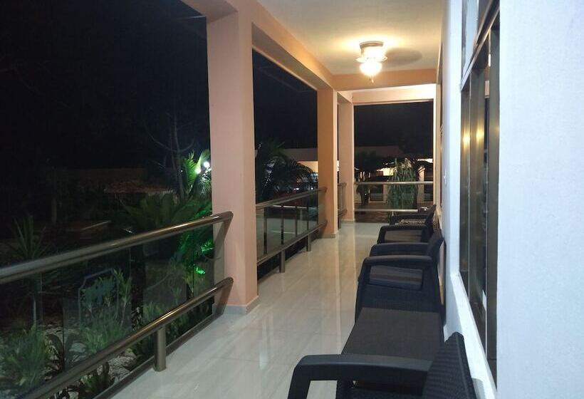 Отель Real Zaci