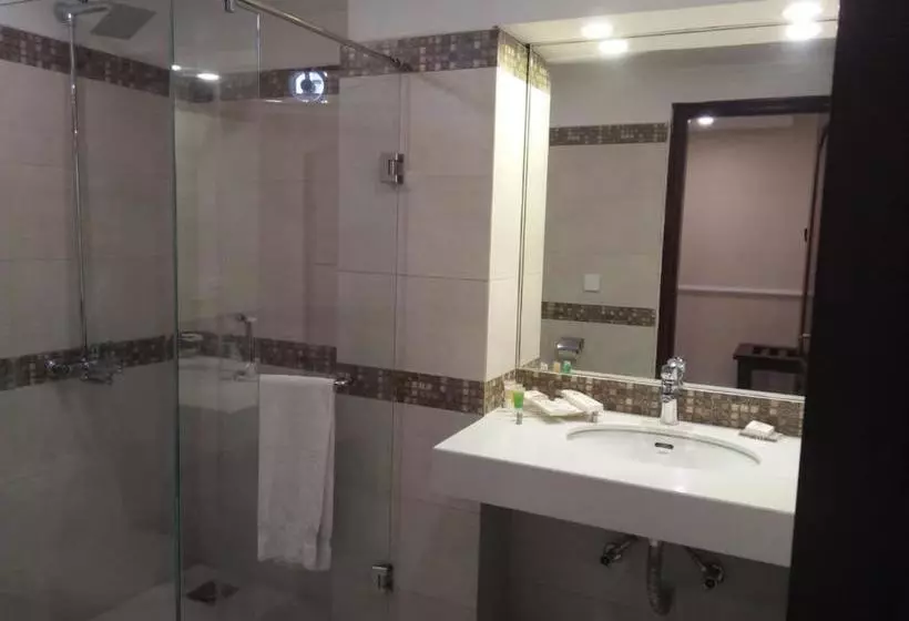 Heaven Hotel Dha Lahore