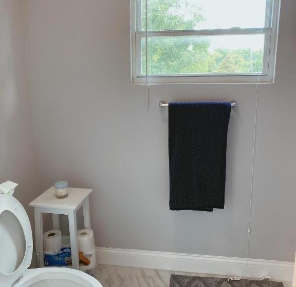 پانسیون A Home Away From Home