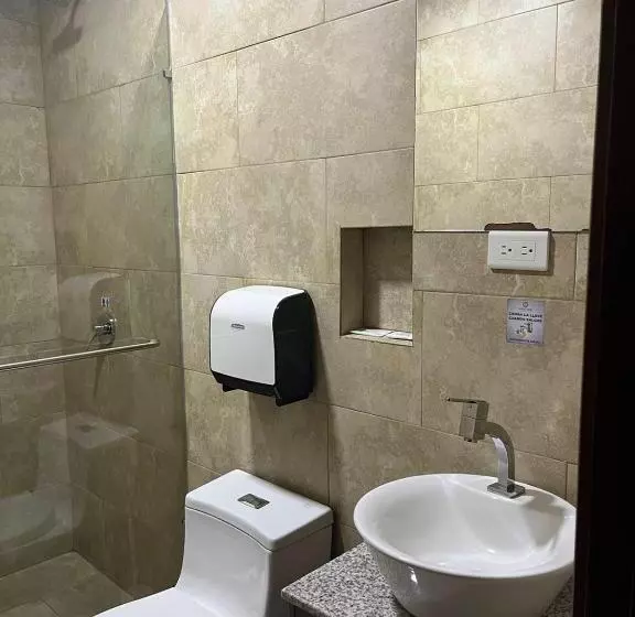 پانسیون Hostal Camil