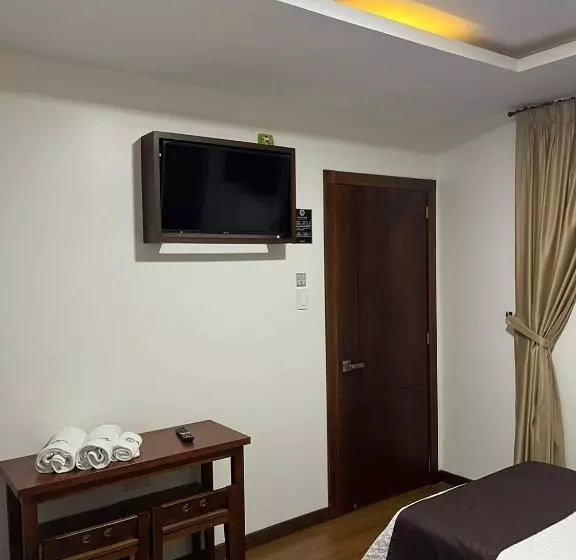 پانسیون Hostal Camil