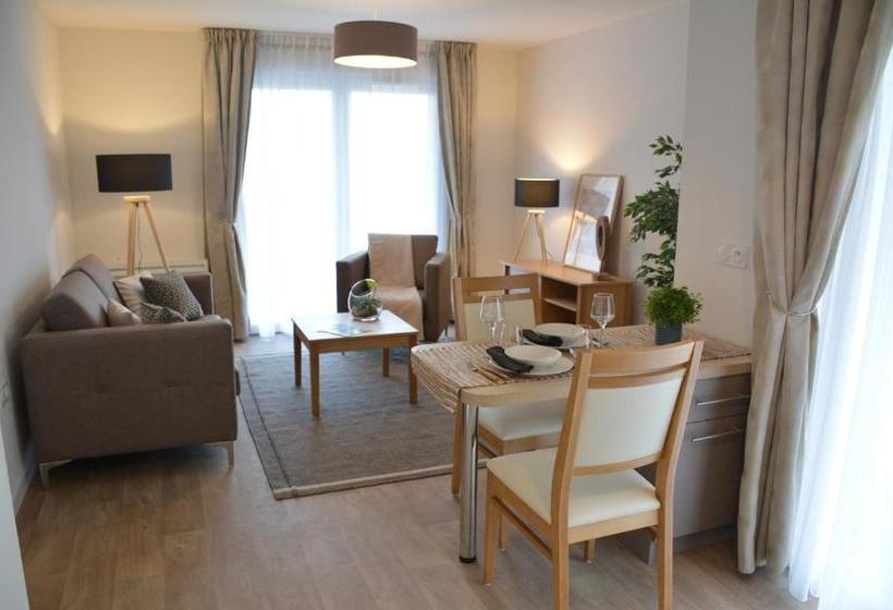 Domitys   Les Mégalithes Roses