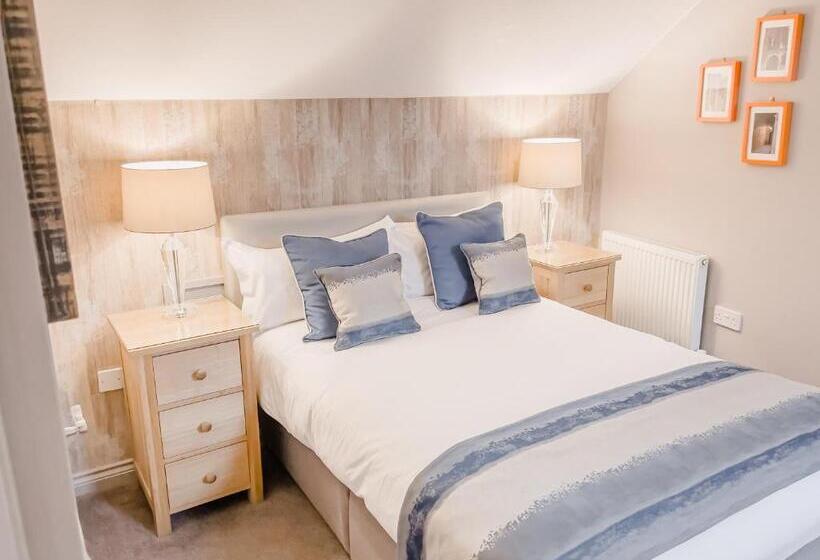 Пансион The County