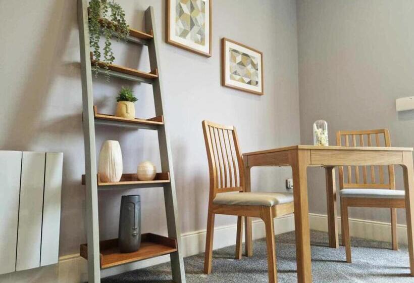 Пансион The County